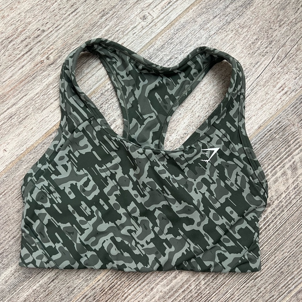 Gymshark Women's Camouflage Sports Bra - Green